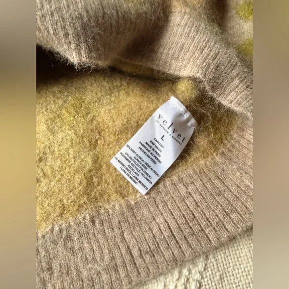L Velvet by Graham & Spencer Tan and Green Baby Alpaca Soft Sweater - Picture 3 of 7